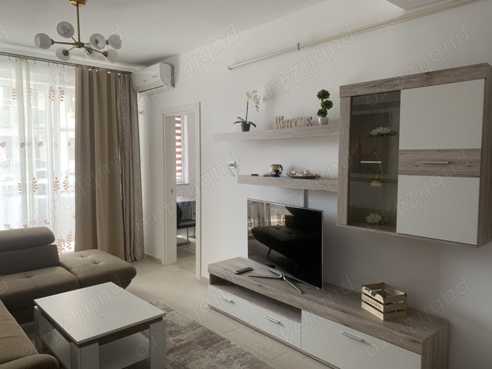 Apartament cu 2 camere mobilat, la doar 100 m de plajă, Mamaia Nord