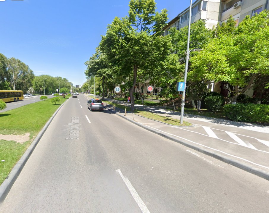 Apartament 2 Camere - Delfinariu - Etaj 2 - Necesita Imbunatatiri