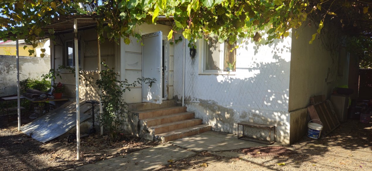 Casa Batraneasca - Valu Lui Traian - Teren 650 Mp