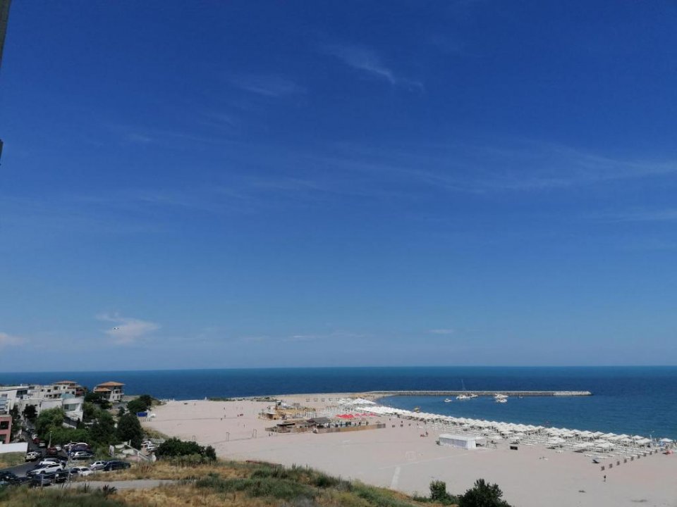 FALEZA NORD-ZOOM BEACH STUDIO CU VEDERE FRONTALA LA MARE