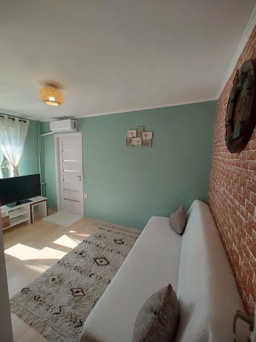 Apartament 2 Camere - Inel II - Scoala 8 - Renovat - Mobilat