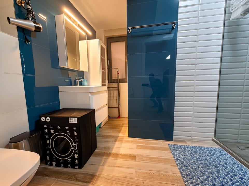 Apartament Modern – Vedere Frontala La Mare – Totul Nou !