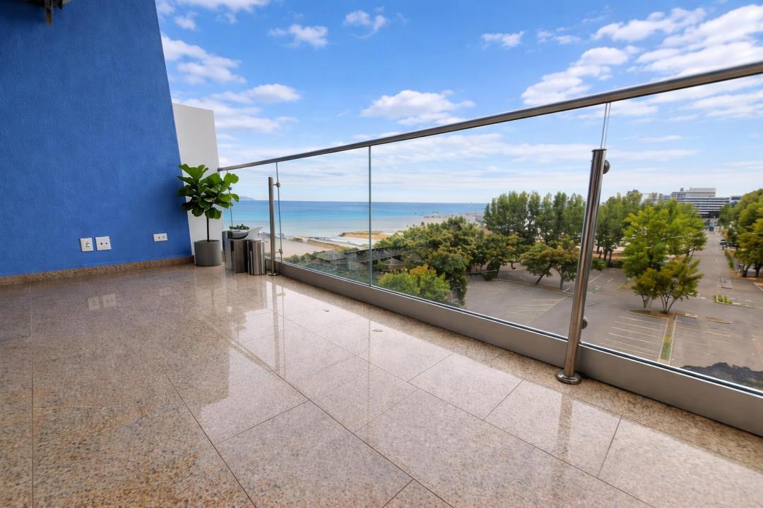 OCAZIE! MAMAIA-SUMMERLAND STUDIO MOBILAT SI UTILAT MODERN VEDERE CATRE MARE