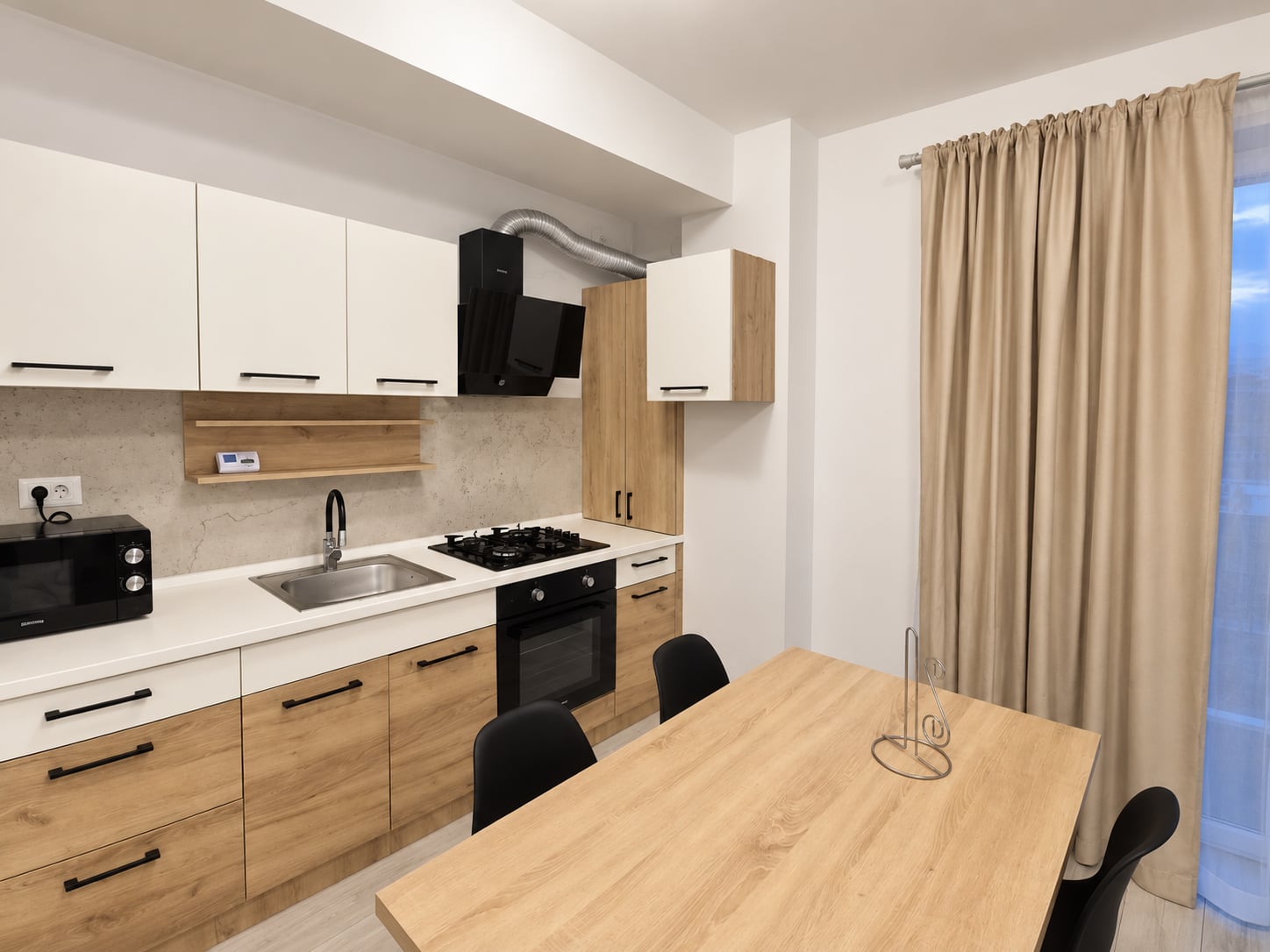 De închiriat apartament cu 2 camere, decomandat, complex Alexanderman, Suceava - foto 3