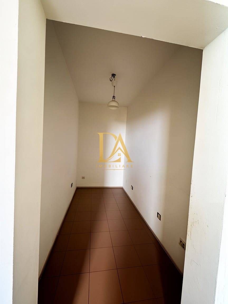 Spațiu Comercial Stradal de Închiriat – Sector 1 | Vitrină - foto 6