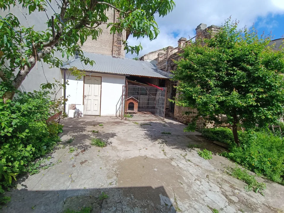 CENTRU SALA SPORTURILOR(COD03)- Casa interbelica si curte generoasa ! - foto 40