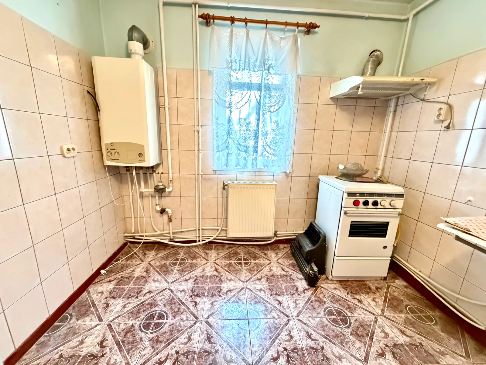 3 camere, et 3, 57 mp Miron Costin - foto 7