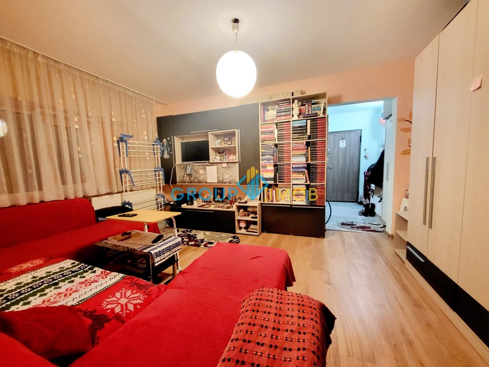 Apartament cu doua camere, parter inalt, Bloc 1980 - Calea Republicii