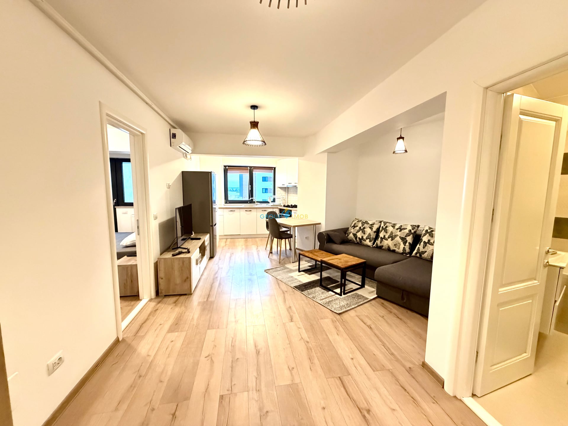 Apartament, BLOC NOU, Curtea de Apel, loc de parcare și boxă, mobilat complet - Imagine principala