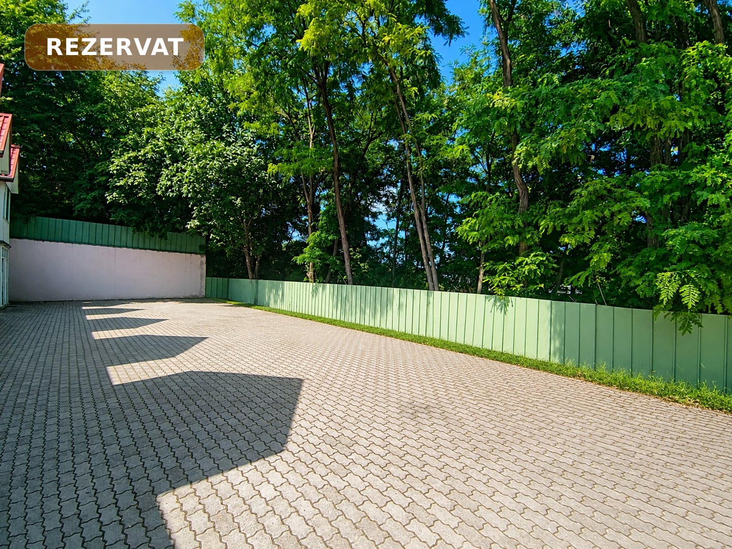 Garsonieră de vânzare, 30 mp, Zona Piața Centrală, curte privată/loc de parcare - Imagine principala