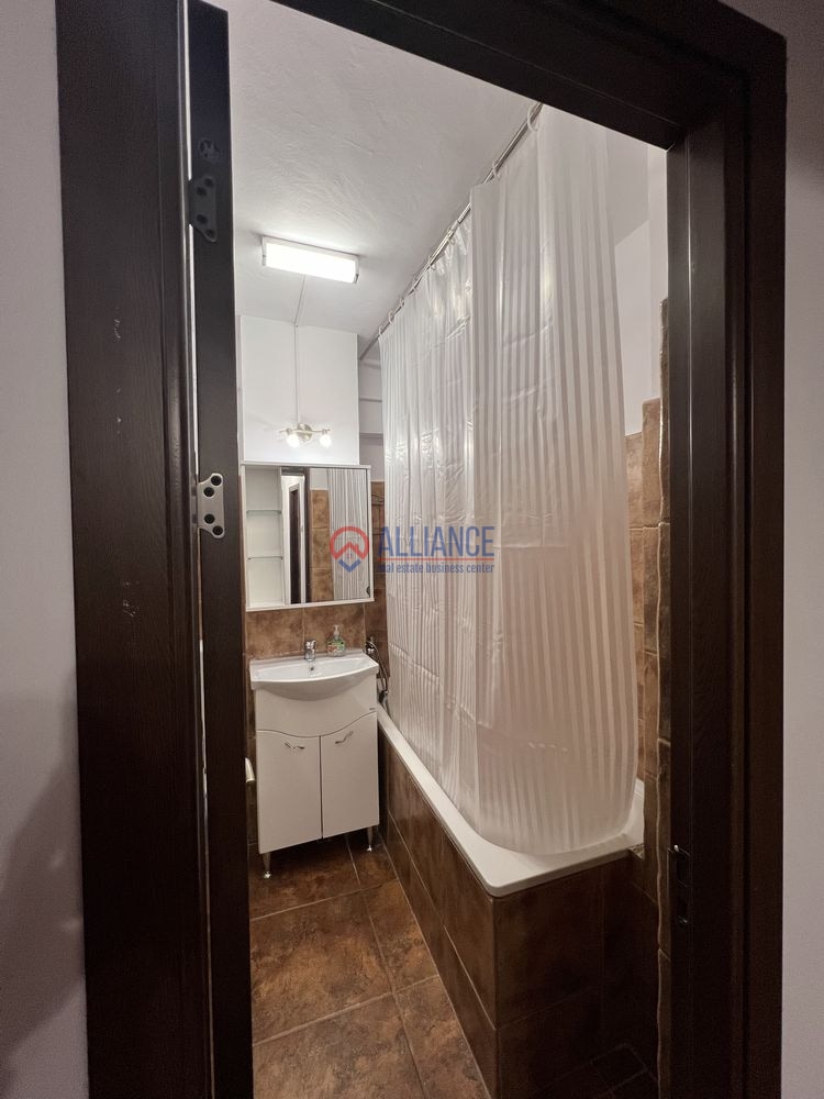 Inchiriere apartament Capitol de 2 camere/ termen lung / centrala proprie - foto 2