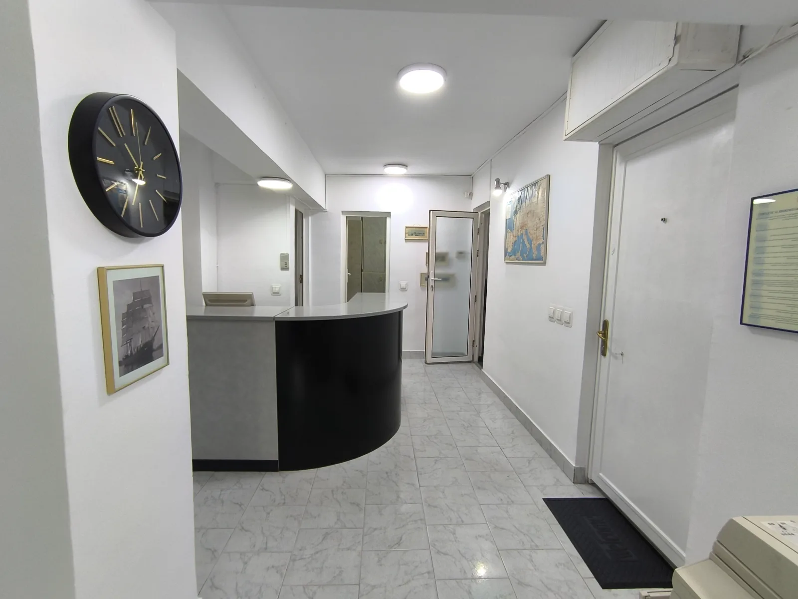 PENINSULA (cod03)- Birouri luminoase , mobilate si parcari ! - Imagine principala