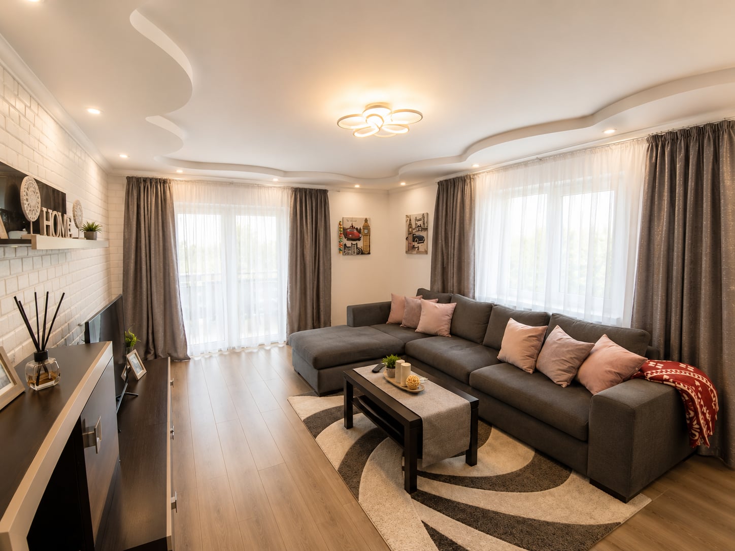 Vilă P+1 de vânzare în Vârfu Câmpului | 1.082 mp teren | Garaj 60 mp - foto 16