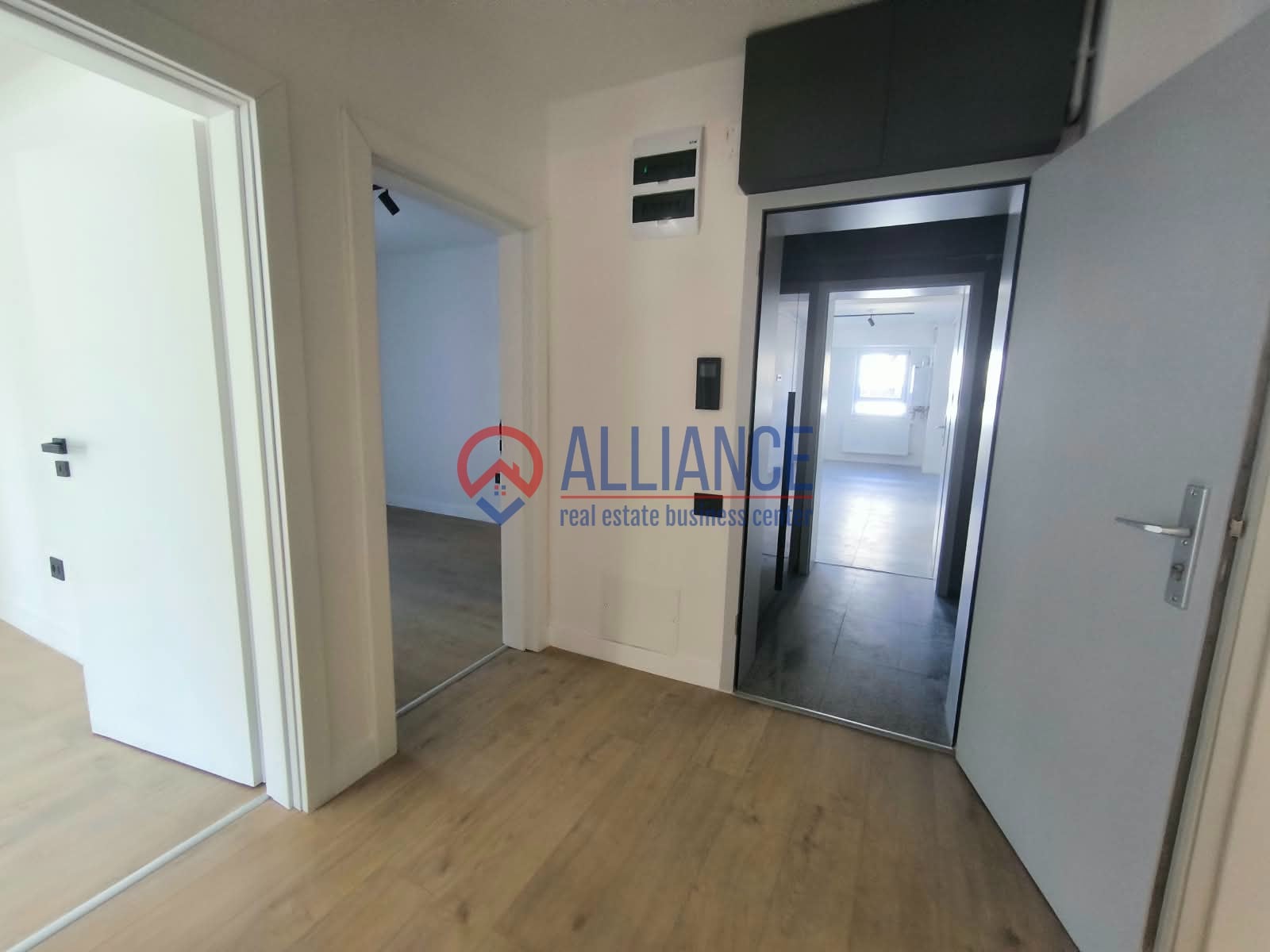 TOMIS PLUS Birou 3 camere, parter, 70 mp, 2 locuri parcare (copie) - foto 4