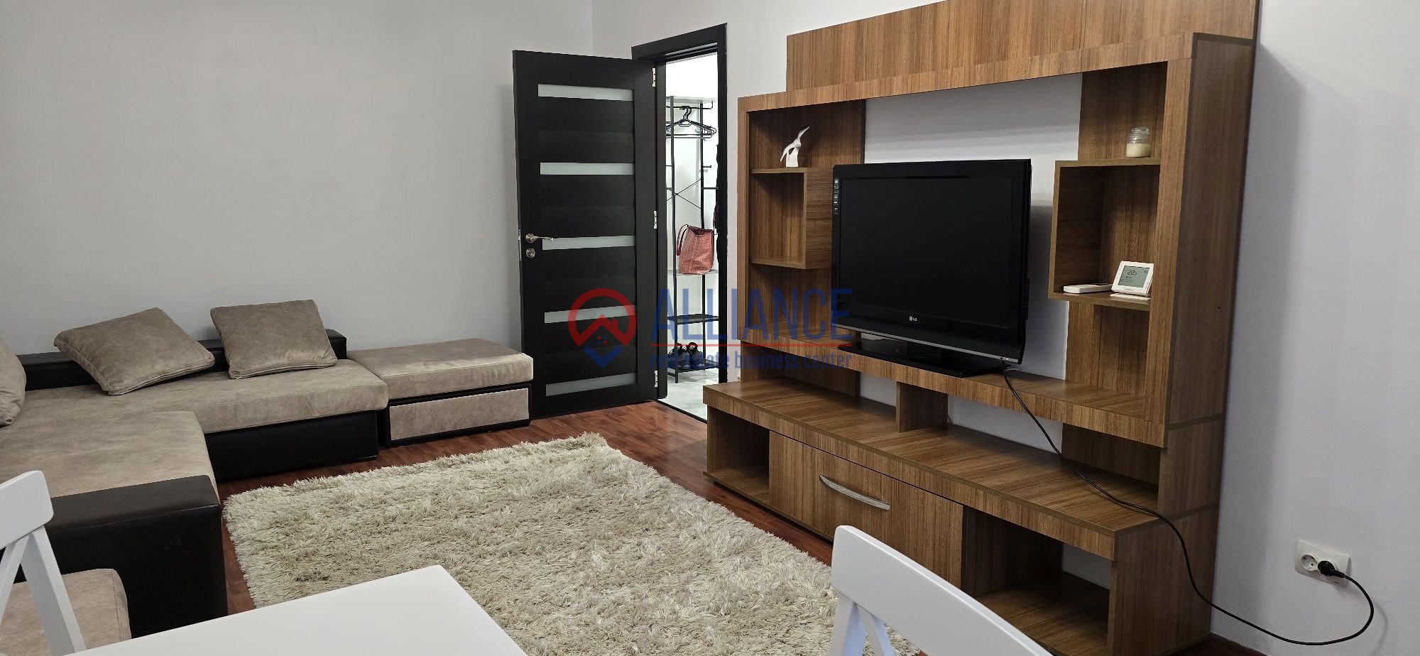 Apartament 3 camere decomandate -zona Gara, Constanta | Centrala proprie | Etaj 1 - Imagine principala