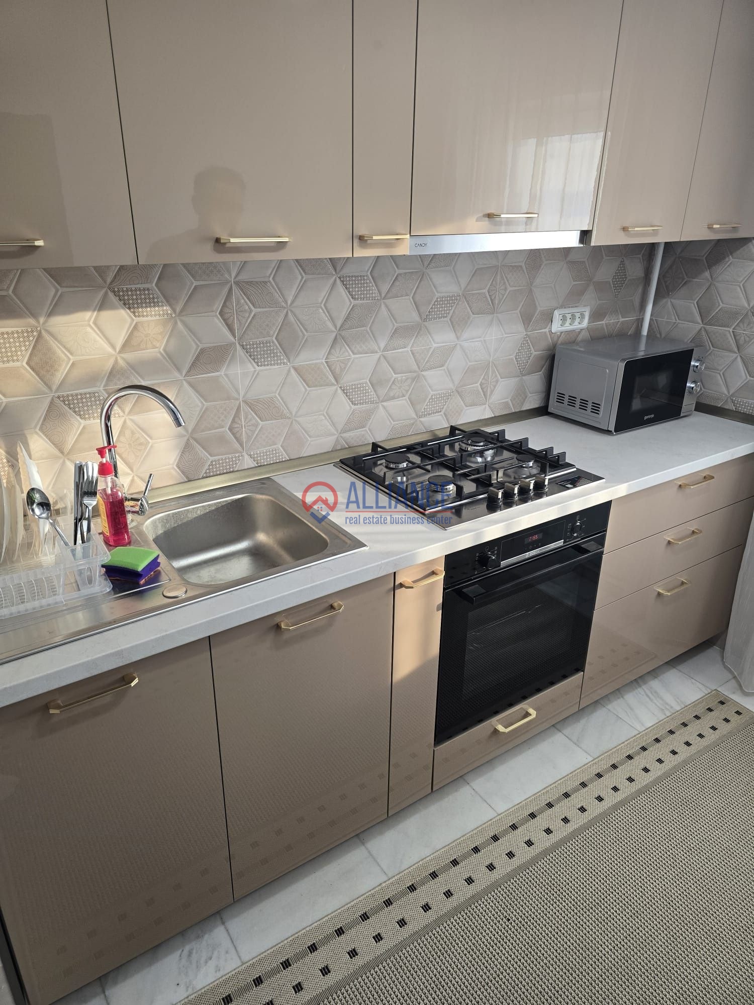 Inchiriez apartament cu 2 Camere si 2 balcoane Zona Dacia - Scoala Spectrum / Termen Lung - foto 6