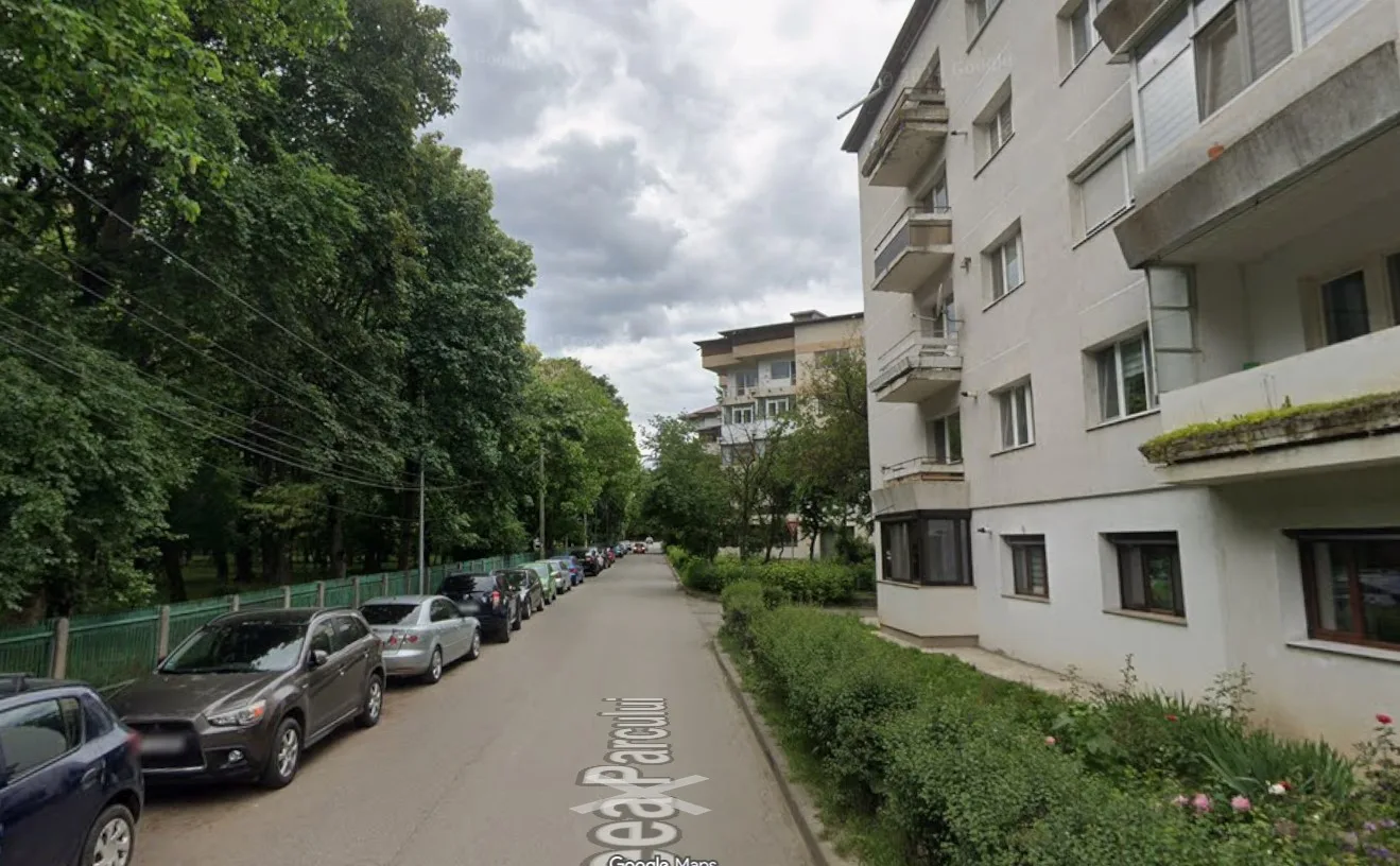 Apartament 3 camere, zona Centrală – Parcul Cancicov, etaj 1 din 4, sp