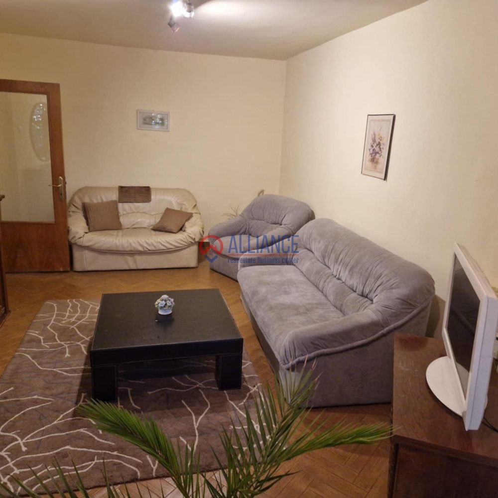 Inchiriez apartament 3 camere decomandat - Imagine principala