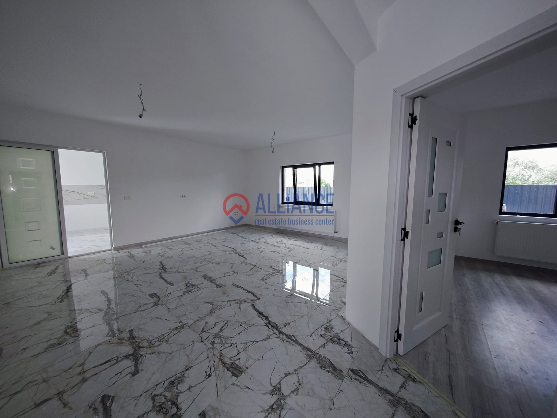 Valu lui Traian - Casă 3 camere teren 411 mp - foto 9