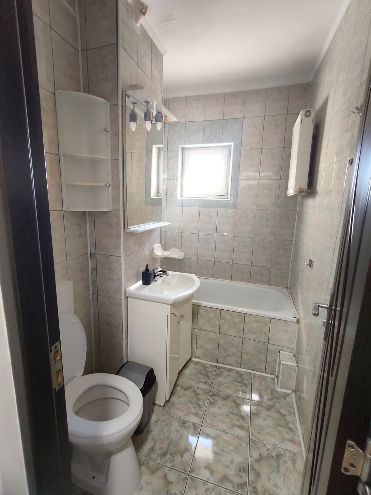 Apartament cu 2 Camere de Vânzare, bloc cu Lift  | Et9 /10 | 77.000Euro - foto 6