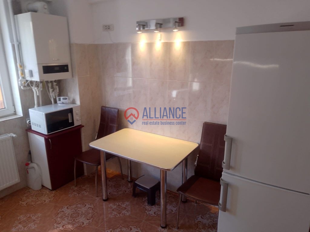 Închiriez apartament 2 cam Energia - foto 4