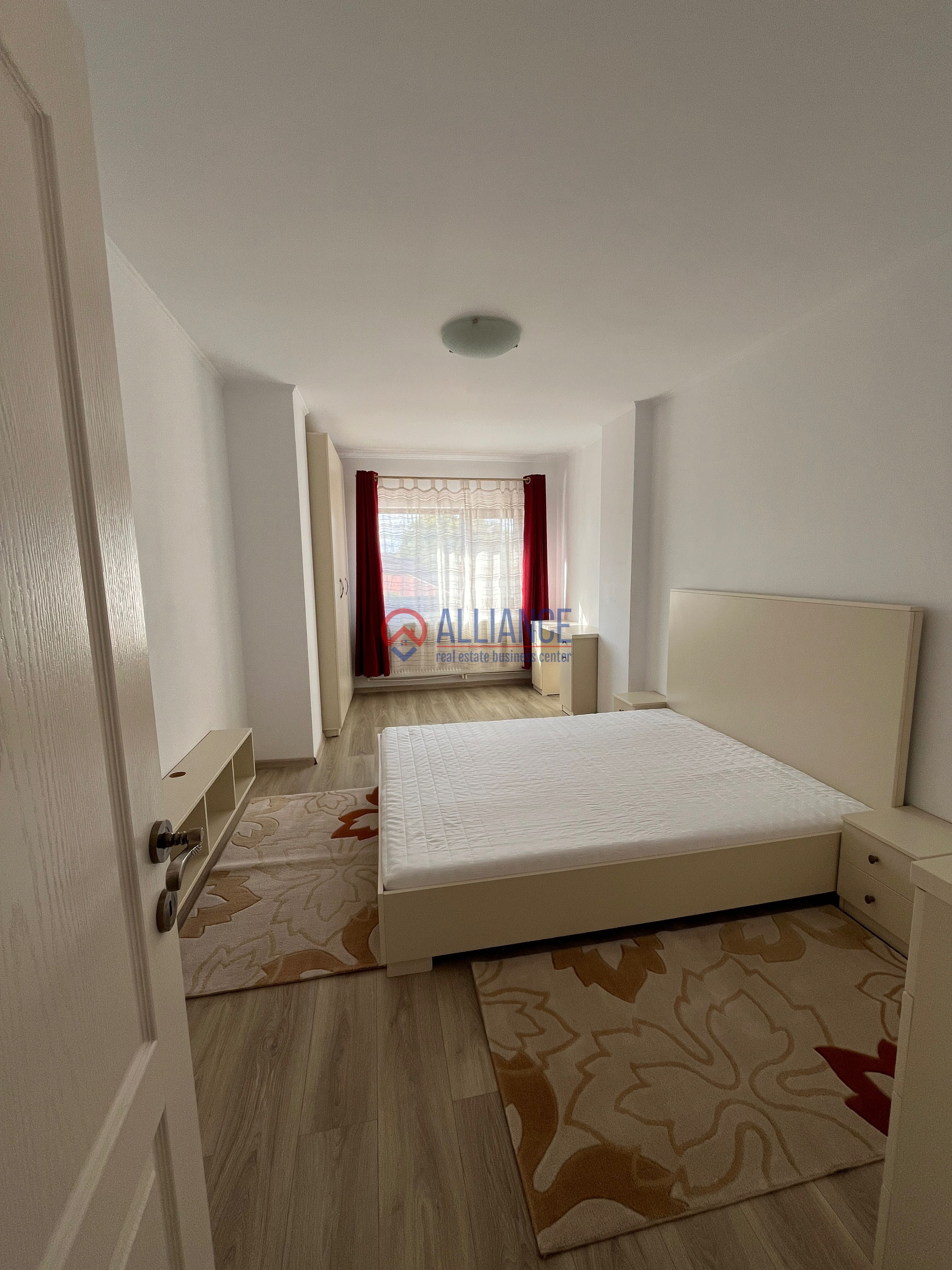 Apartament 2 camere mobilat ,utilat, Bd. 1 Mai (Billa) - foto 4