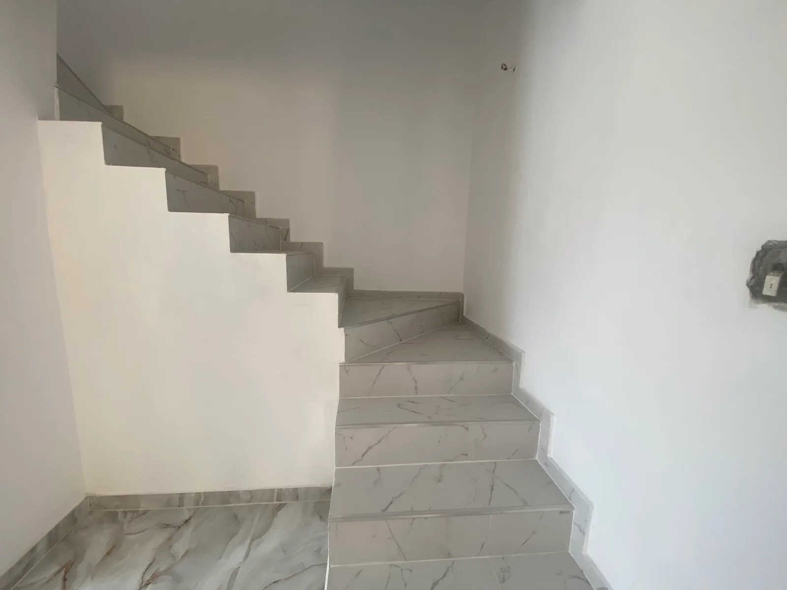 VALU LUI TRAIAN(COD 07) -Casa P+M 5 camere cu teren de 300 mp - foto 5