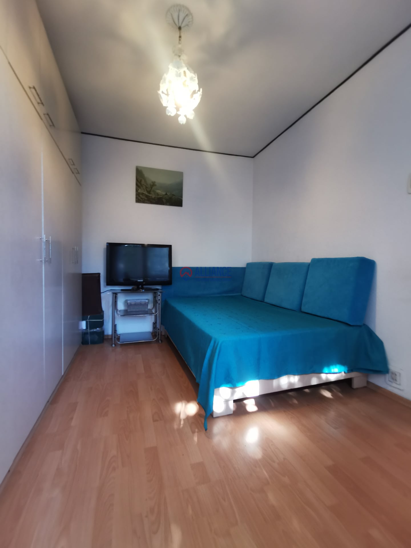 Tomis Nord Cireșica apartament 3 camere +boxa 11,9 mp, mobilat - foto 3