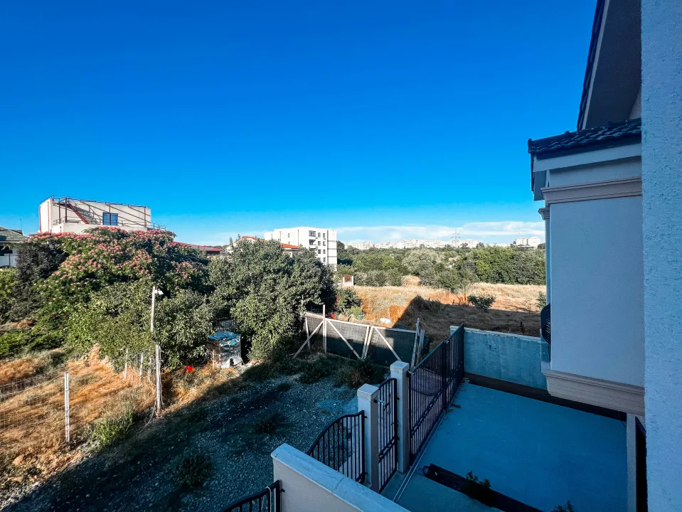 TOMIS PLUS (COD 05)Casa Premium Intr-un Cartier Nou  Liniste, - foto 38