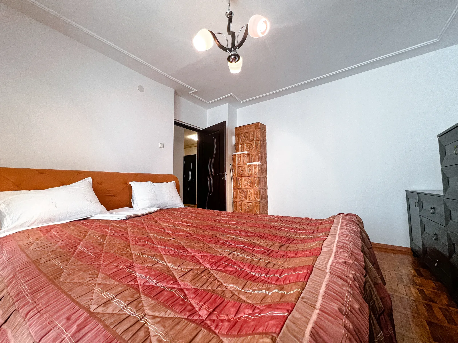 GARA(COD 05) - Apartament 3 camere spațios, complet mobilat și utilat - foto 8