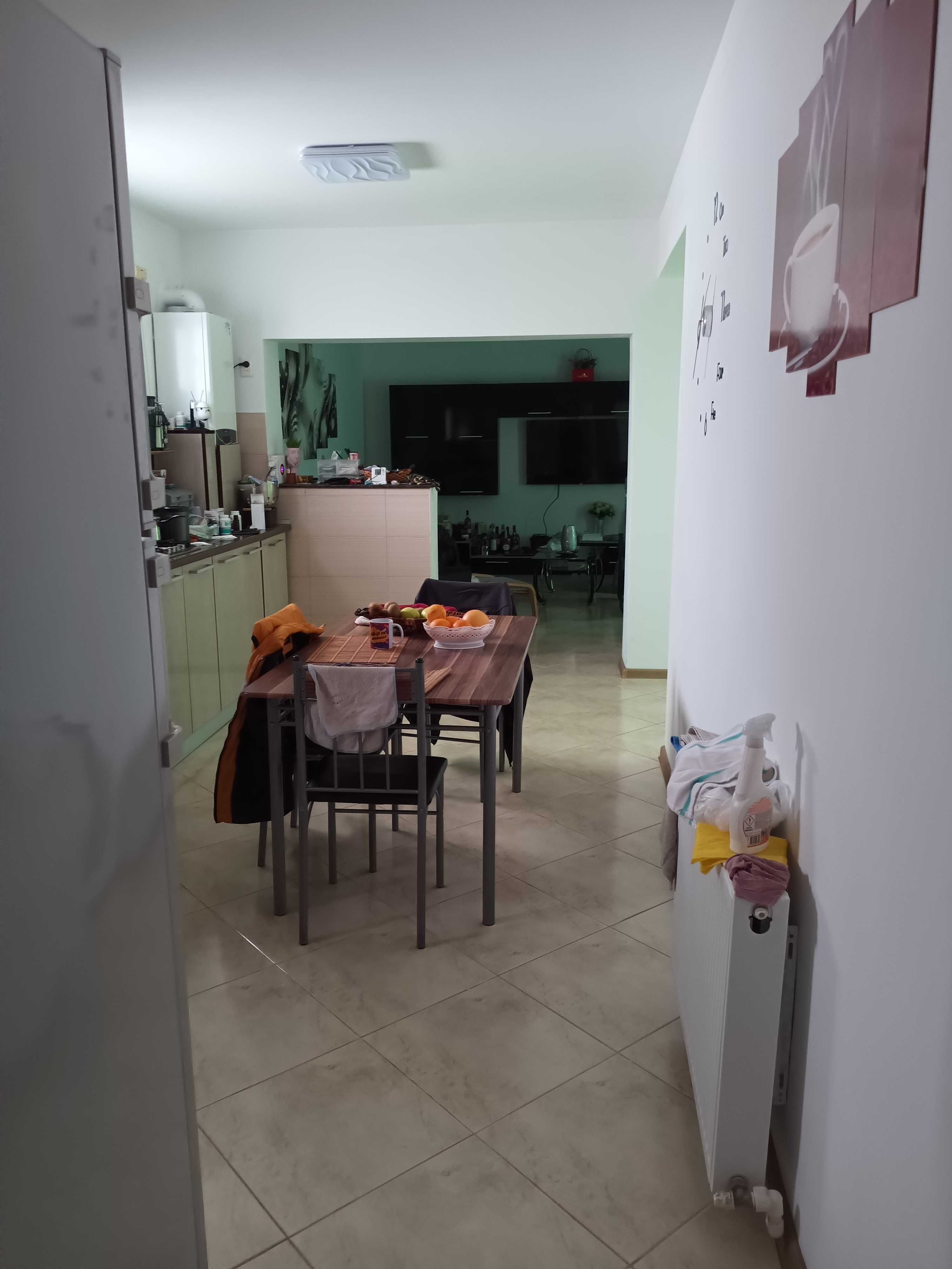 Km 5 – casă cu 3 camere, curte pavată și garaj separat - foto 10