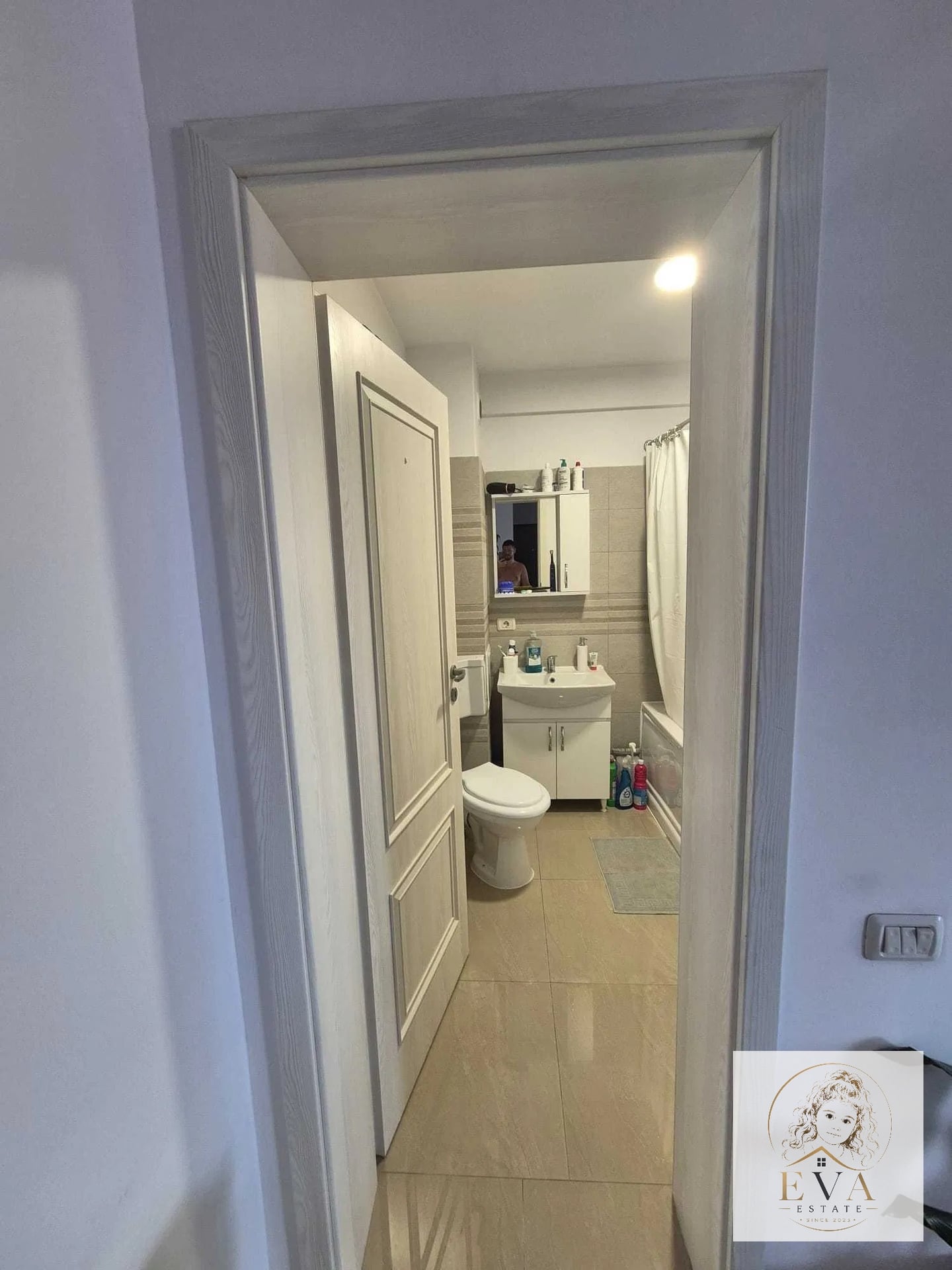 DE VÂNZARE – GARSONIERĂ 50 MP + LOC DE PARCARE - foto 5