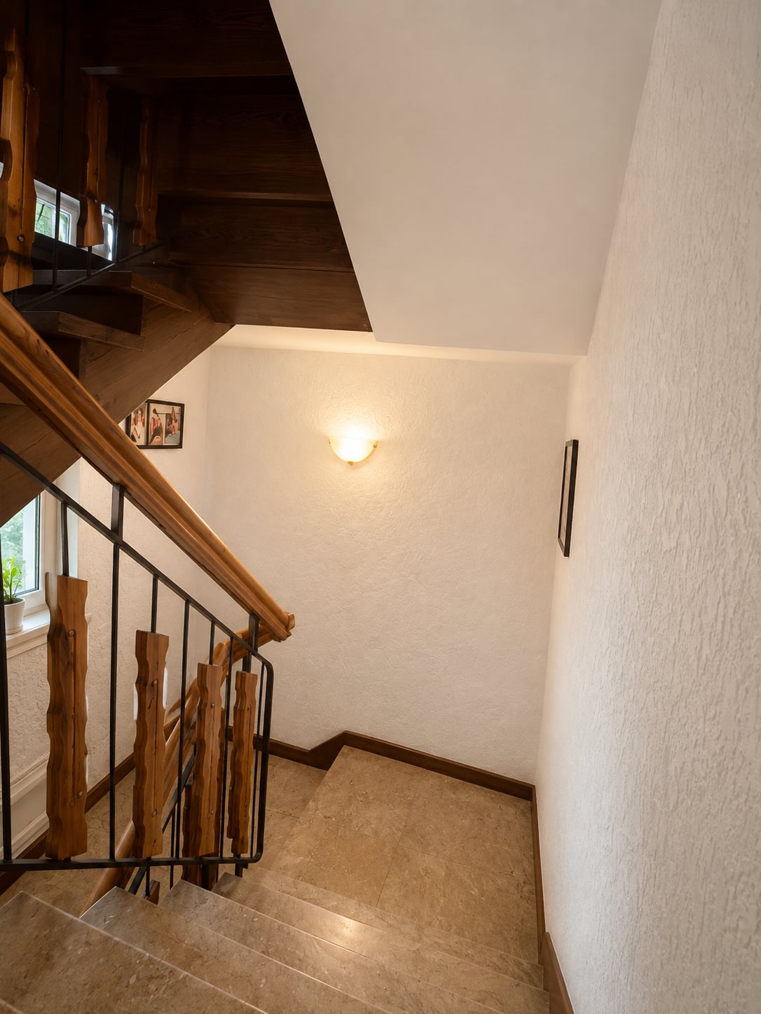 Apartament 4 camere în vilă – Zamca, str. Narciselor | Etaj 1, intrare separată - foto 12