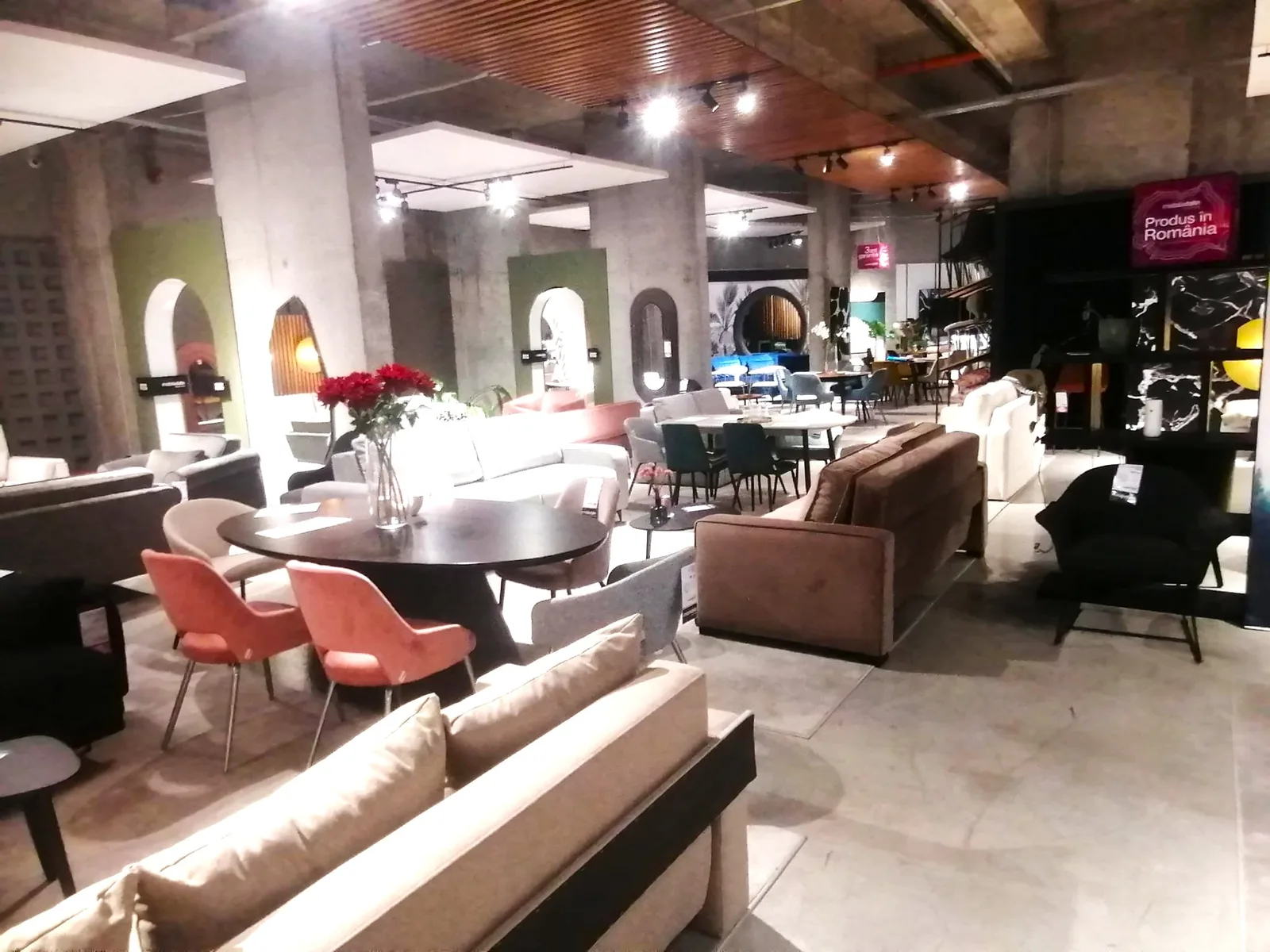 Spatiu comercial de inchiriat- (cod10)- EUROMATERNA - foto 10