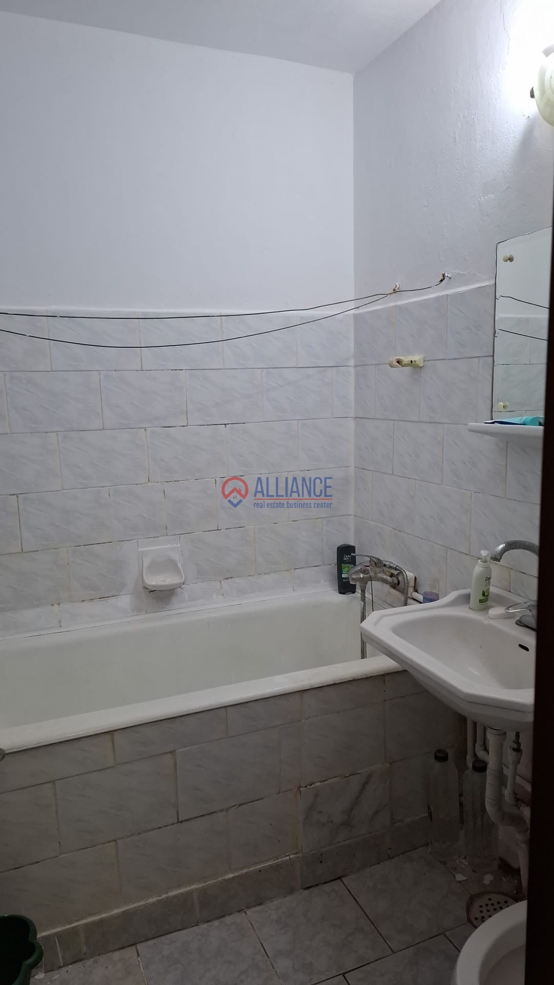 Apartament 2 camere în Tomis II, etaj 2, balcon și centrală proprie - foto 6