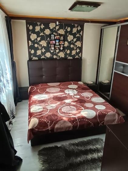 Palas – casă cu 3 camere, curte și foișor - foto 8
