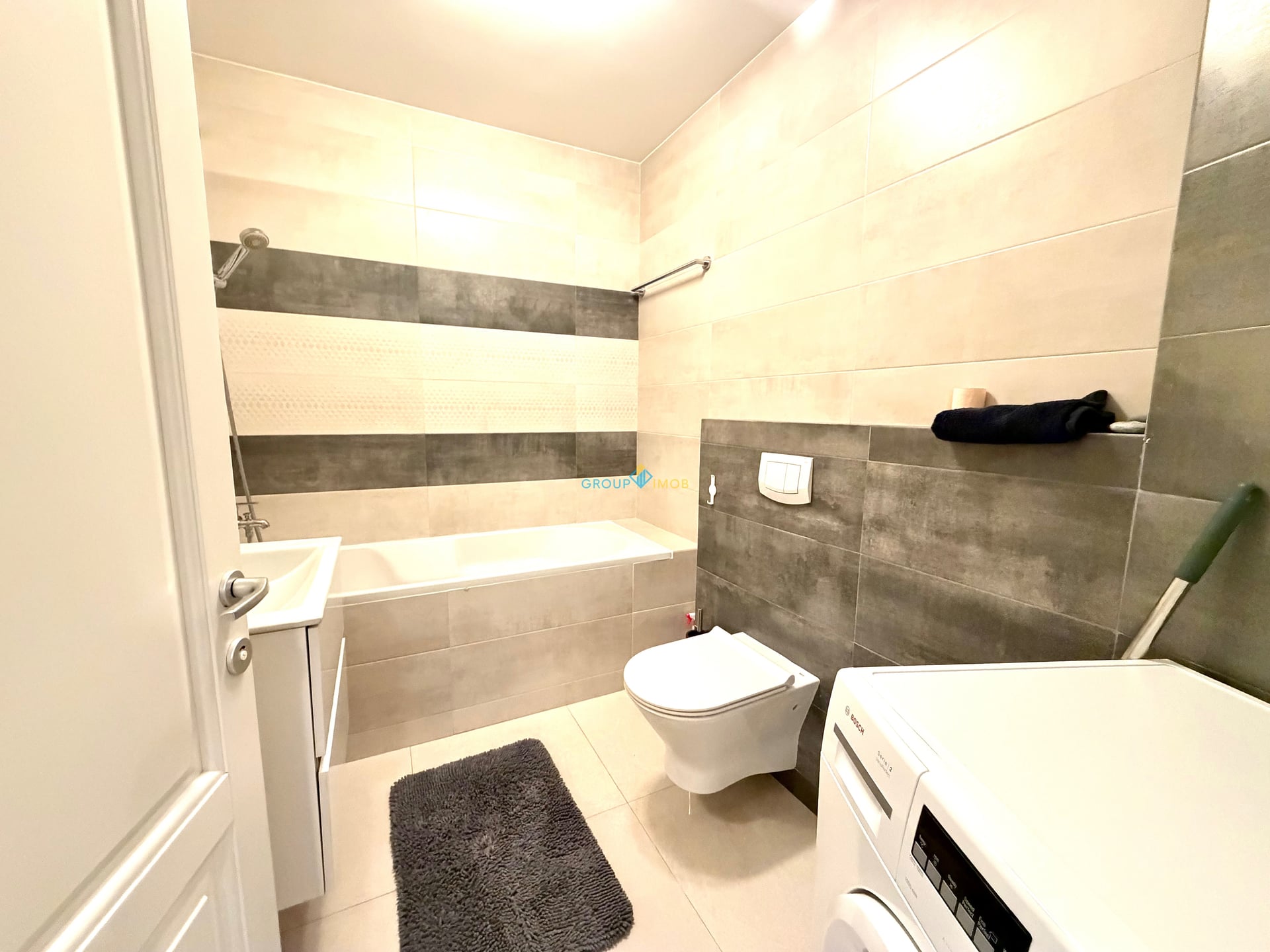 Apartament, BLOC NOU, Curtea de Apel, loc de parcare și boxă, mobilat complet - foto 7