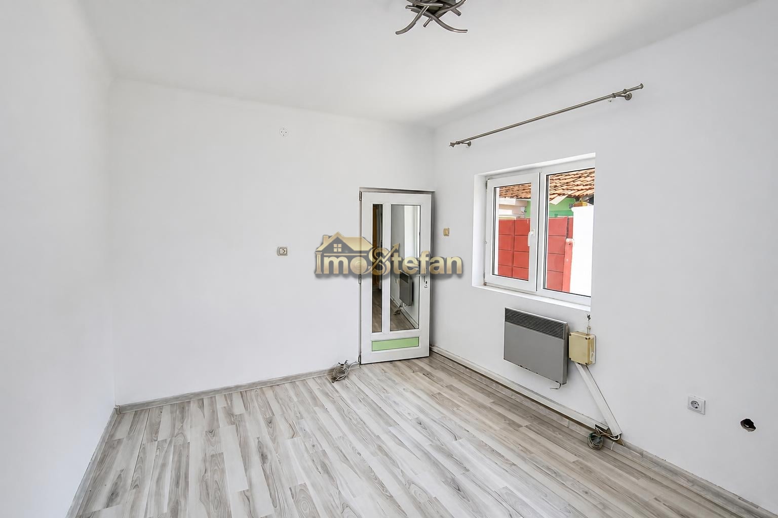 Casă de vânzare 3 camere, Zona Stadion | 55.000€ | Exclusiv Cash - foto 15