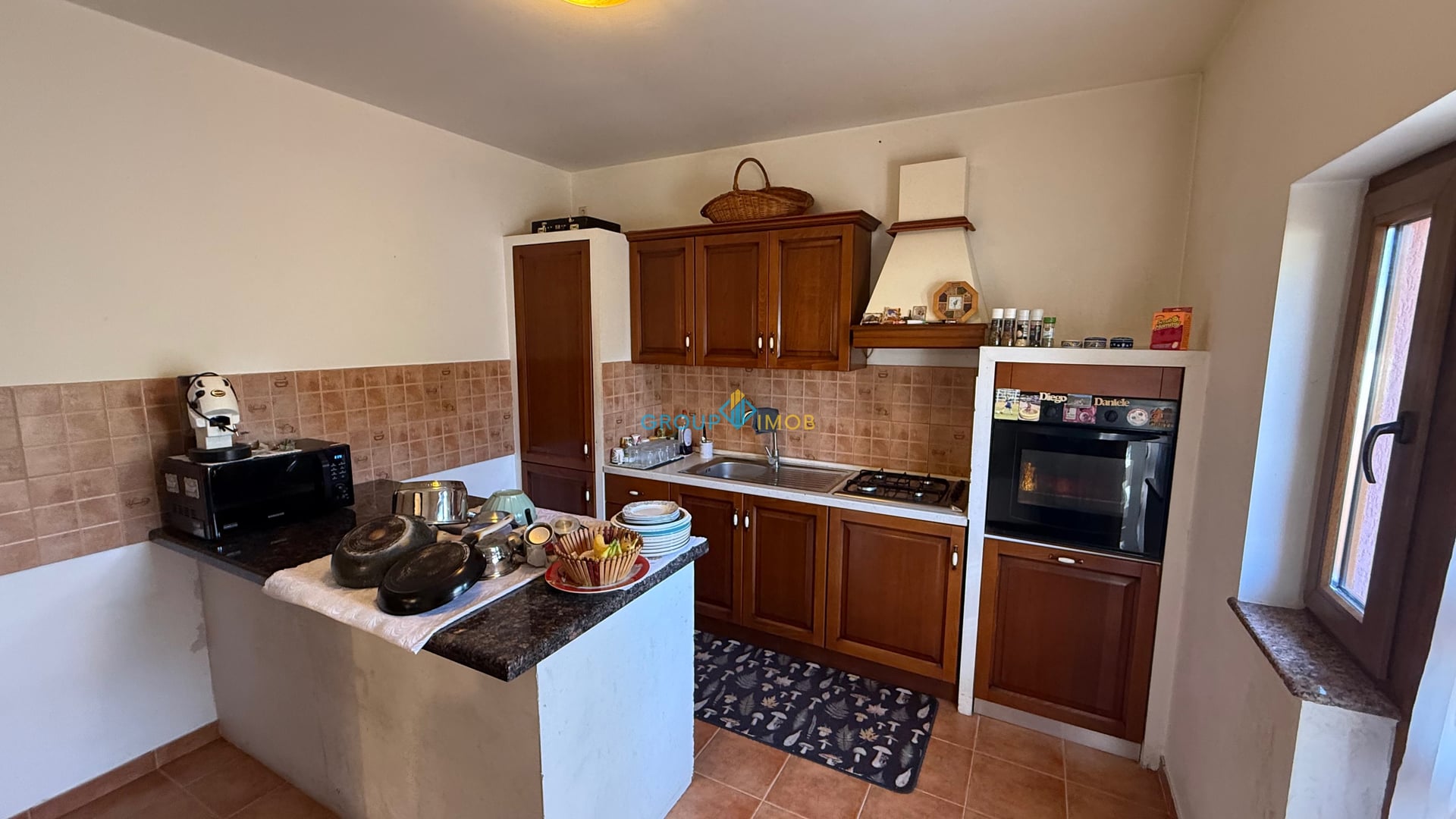 CASĂ PREMIUM DE VÂNZARE – STRADA ARCADIE ȘEPTILICI, LA LIMITA CU BACĂUL | MĂRGIN - foto 8