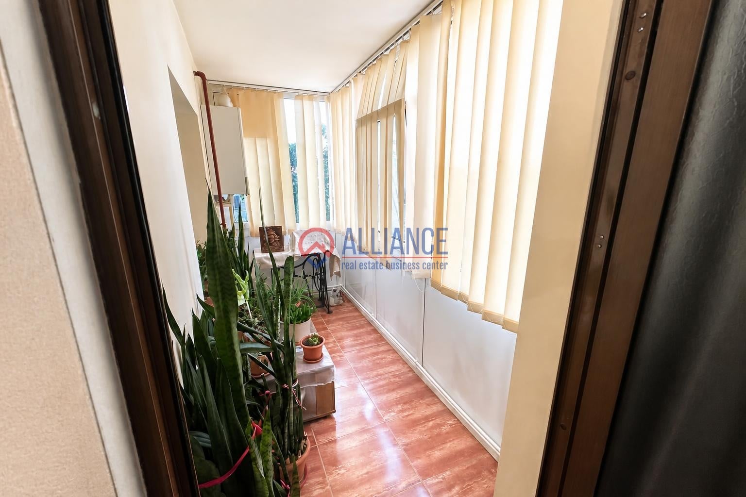 Apartament de vânzare, 3 cam, zona casa de cultură, 75mp - foto 9