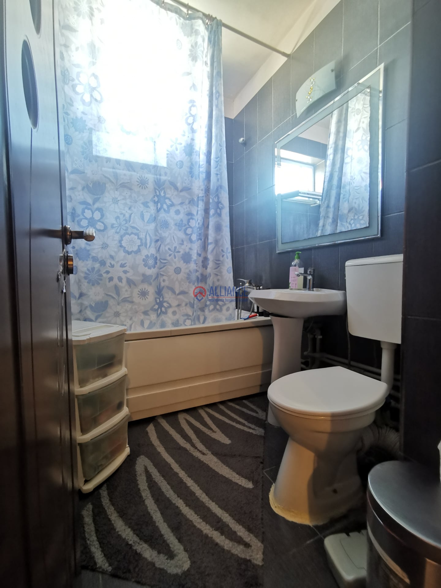 Apartament 3 camere decomandat | Vedere spre lac | Tomis Nord – Piața Cireșica | - foto 9