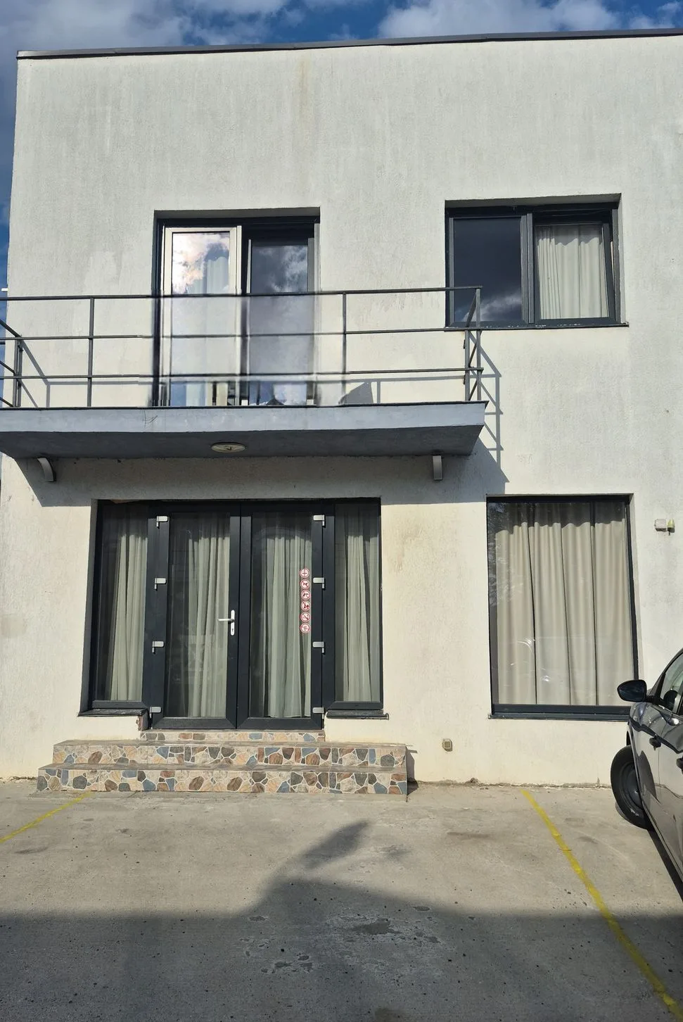 Vila singulara cu 561 mp teren-Crisul Repede Bragadiru