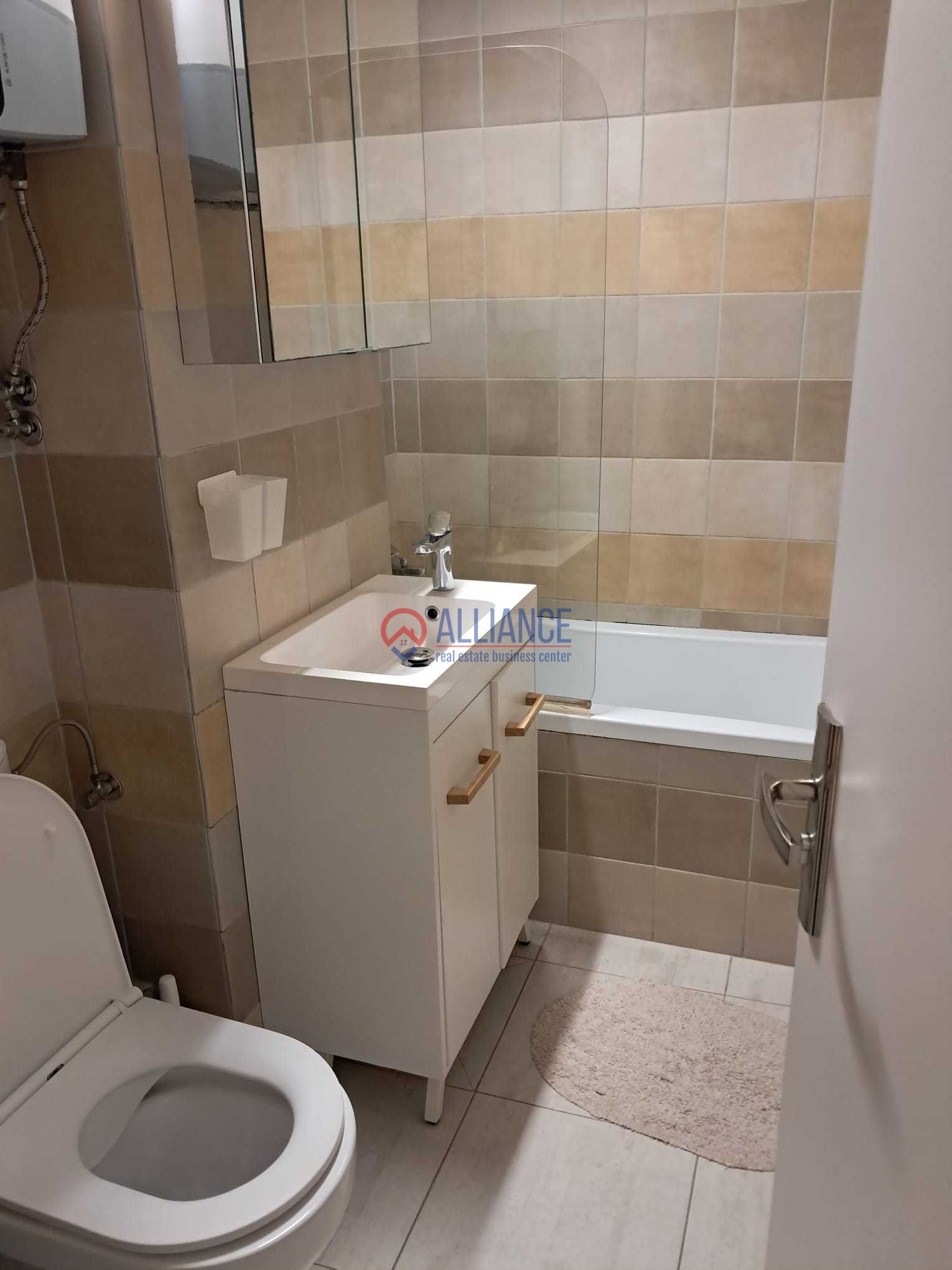 Închiriez apartament 2 camere zona km 5 - foto 7