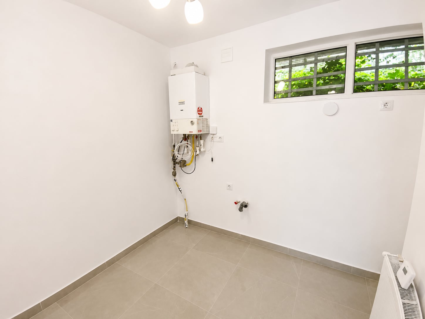 Garsonieră de vânzare, 30 mp, Zona Piața Centrală, curte privată/loc de parcare - foto 9