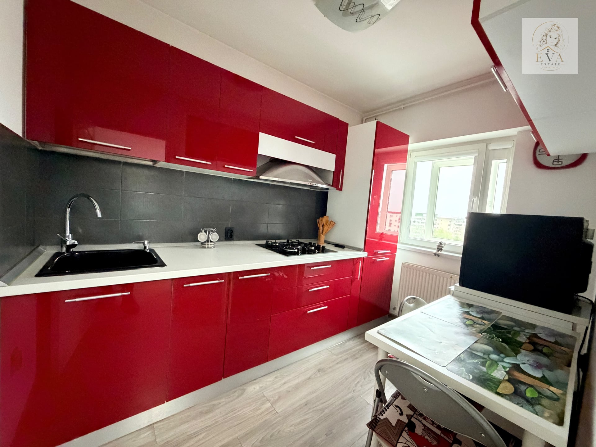 GARSONIERĂ DE ÎNCHIRIAT – BD. METALURGIEI 7-11 - foto 4