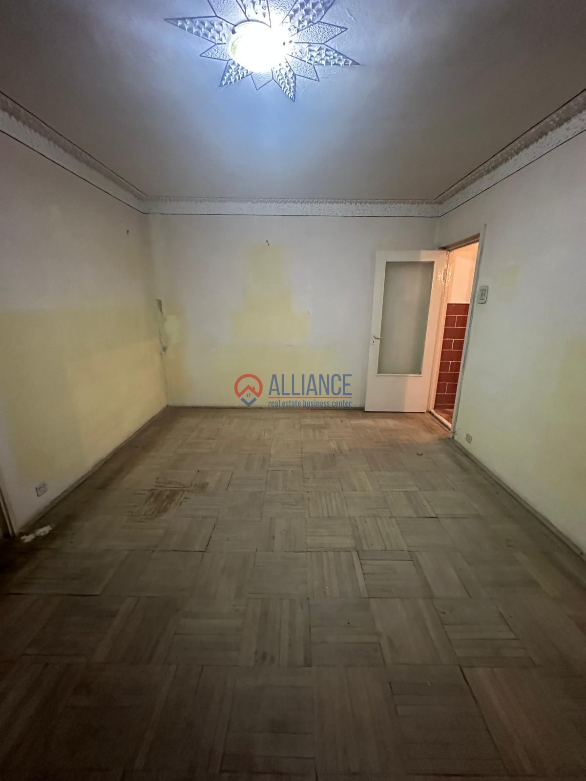Apartament 2 camere în Km 4-5, etaj 2, balcon - foto 2