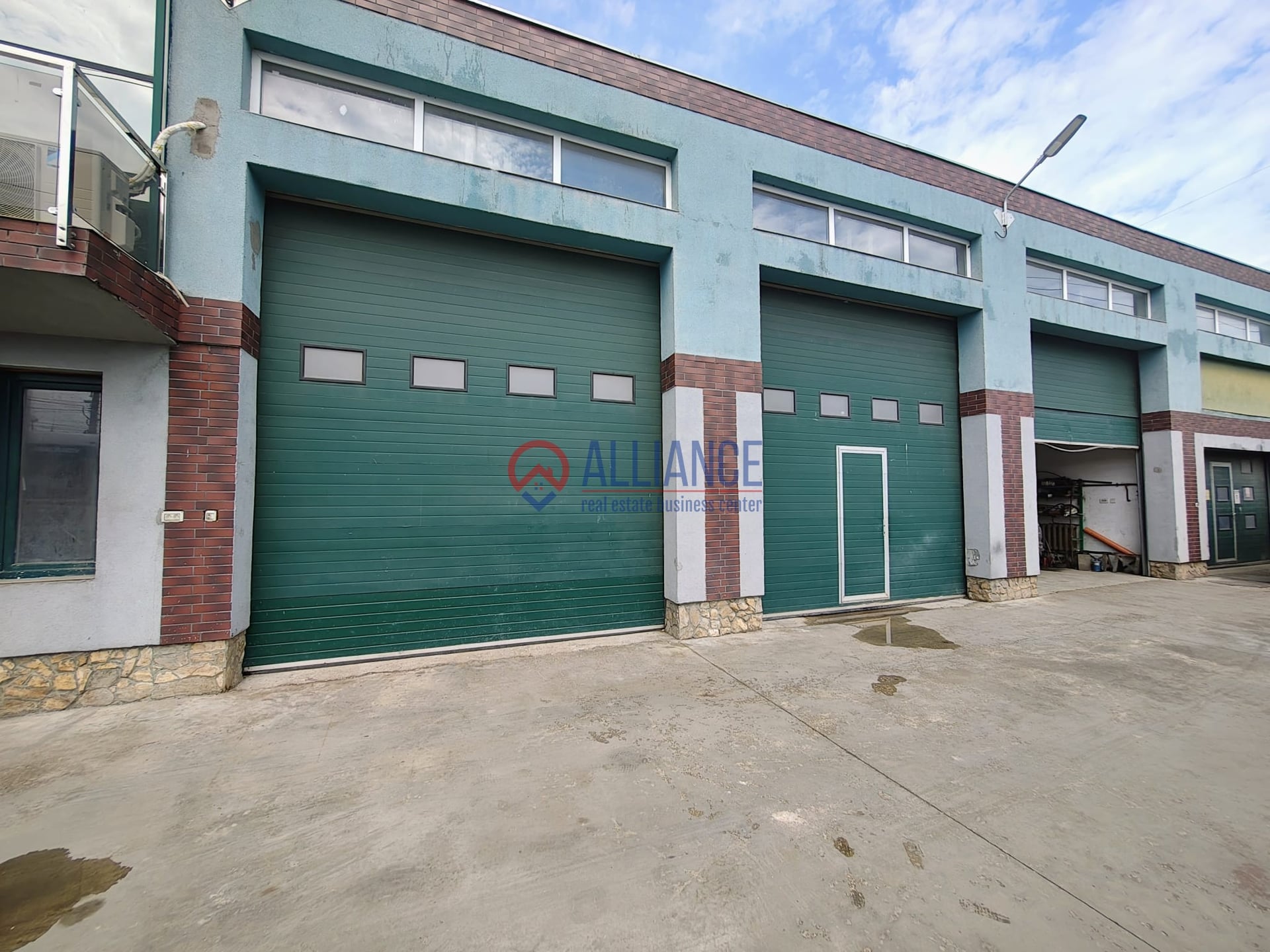 De inchiriat -Palas Constanta - service auto, spatiu depozitare, birouri - Imagine principala