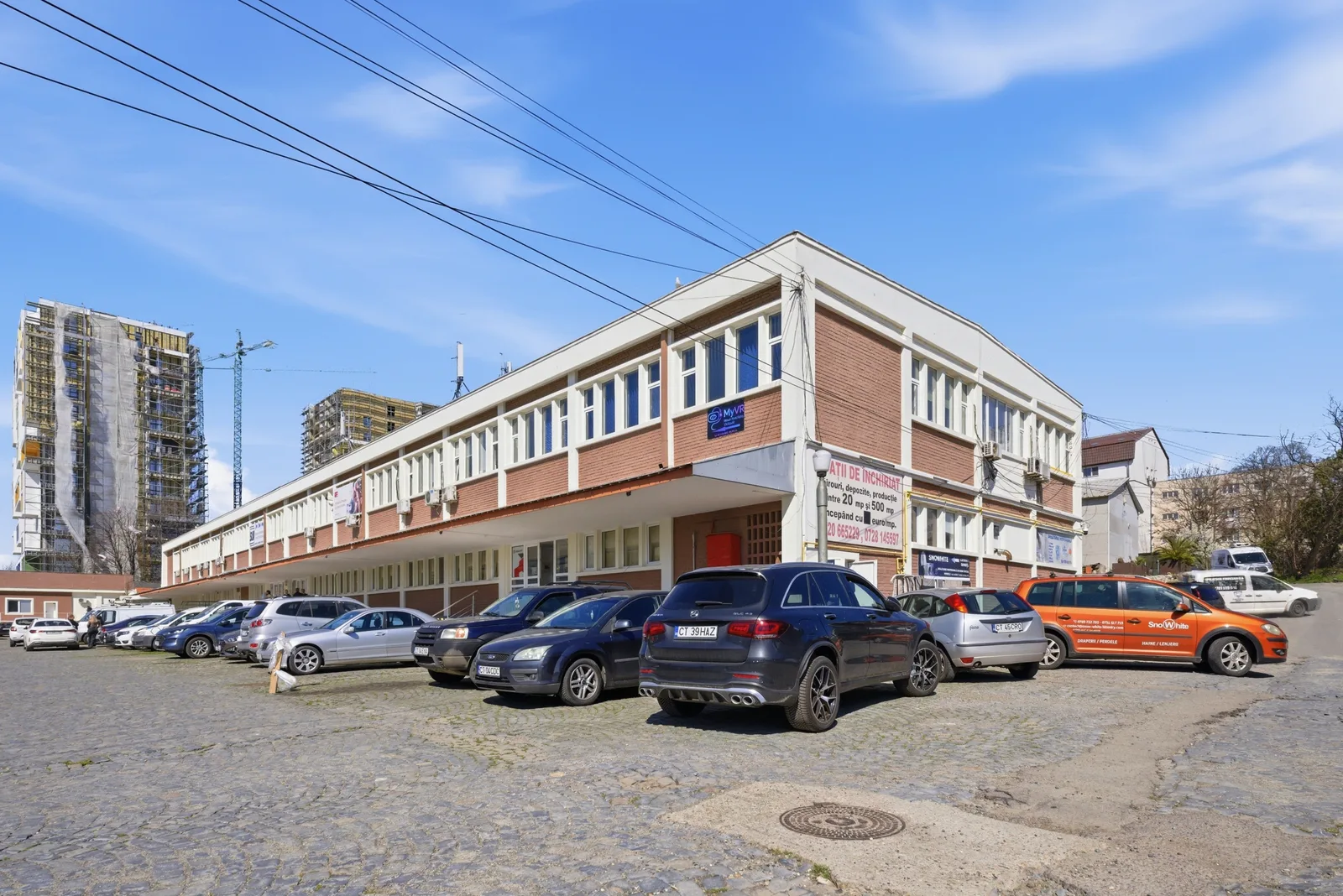 FALEZA NORD cladire multifunctionala 4600 mp cu acces din Bdul Mamaia! - foto 26