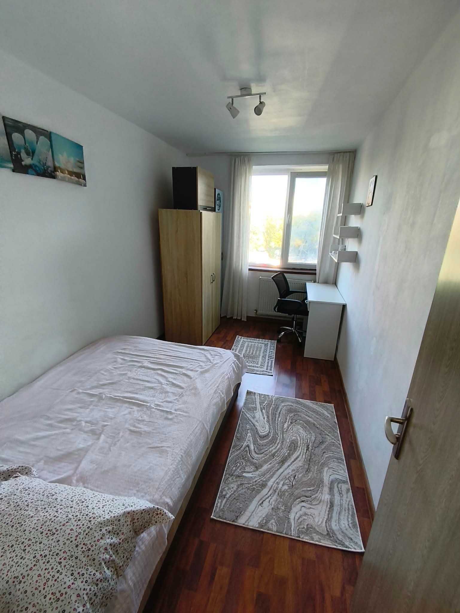 Închiriez apartament/Tomis Nord/380 e - foto 8