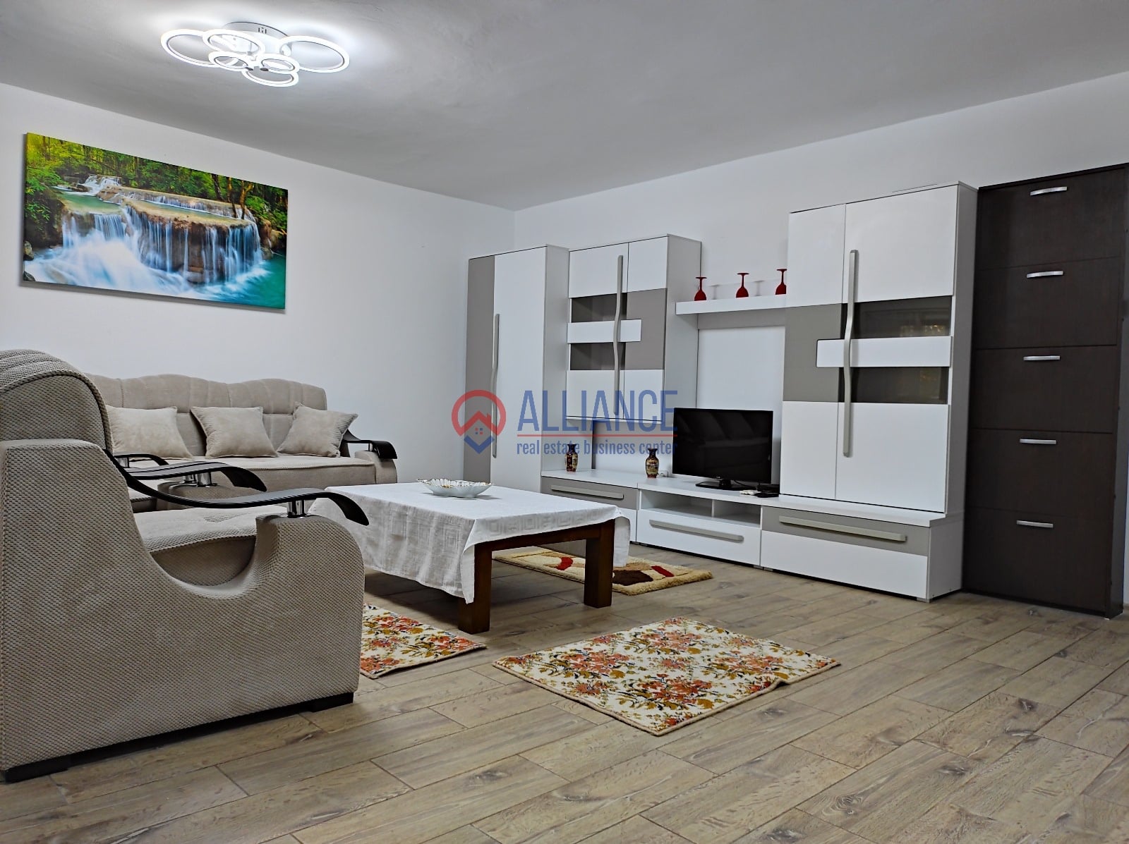 Închiriez ap 2 cam zona gării! - Imagine principala